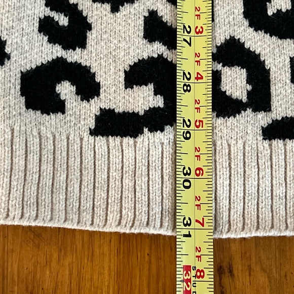 J. Jill Leopard 3 Button Cardigan Sweater EUC - Picture 10 of 12
